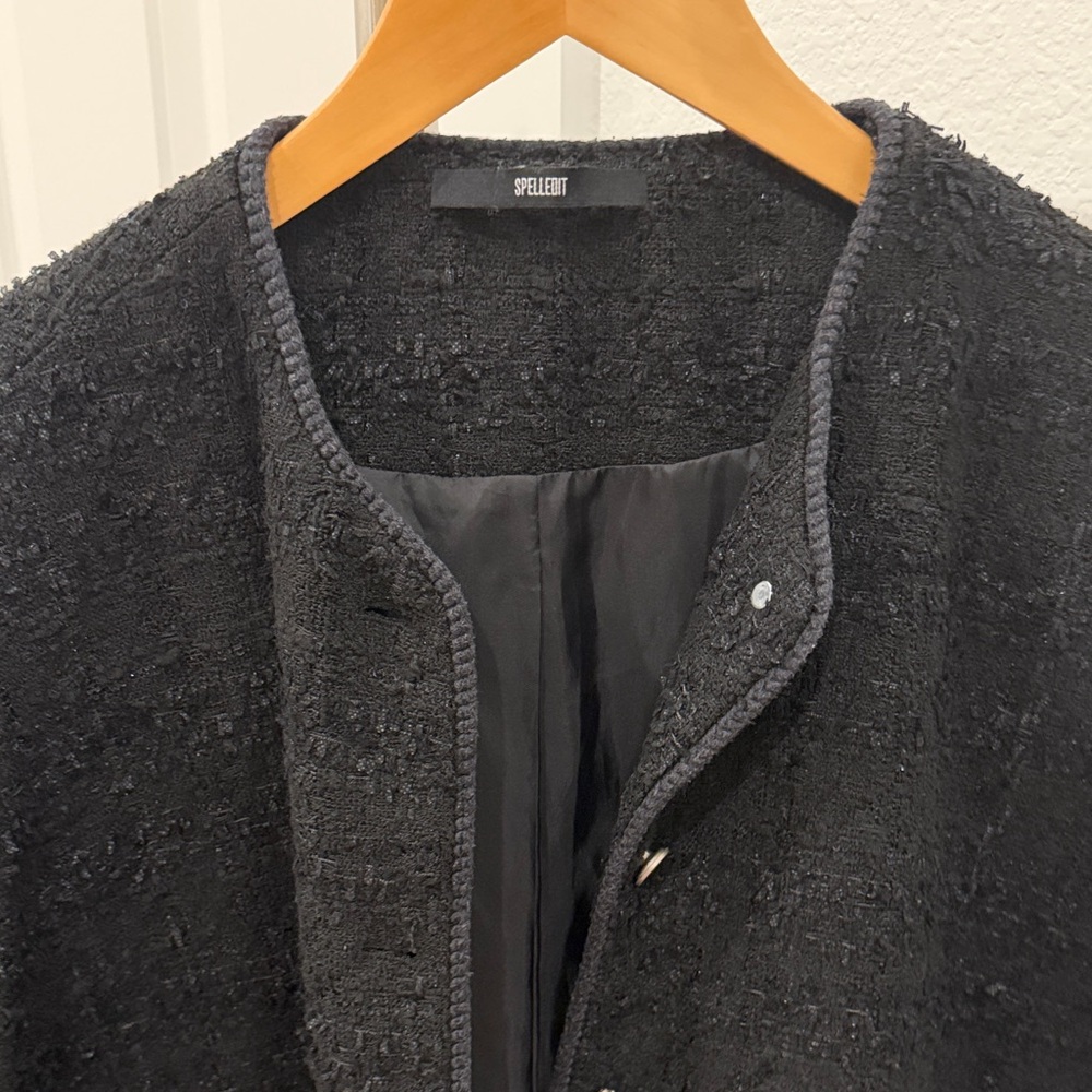 Chic Black Textured Oversized Jacket - image 7